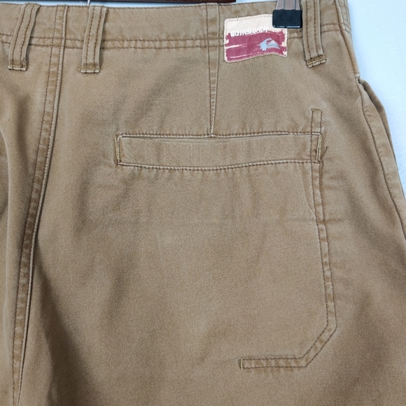 Quicksilver Men's Khaki Shorts Size 30 - Picture 4 of 10